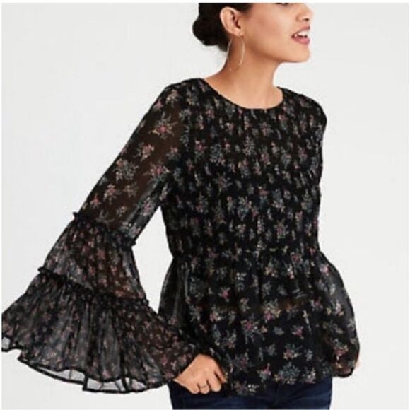 American Eagle AEO Smocked Floral Ruffle Bell Sleeve Peplum Black Blouse Top M - Picture 1 of 8